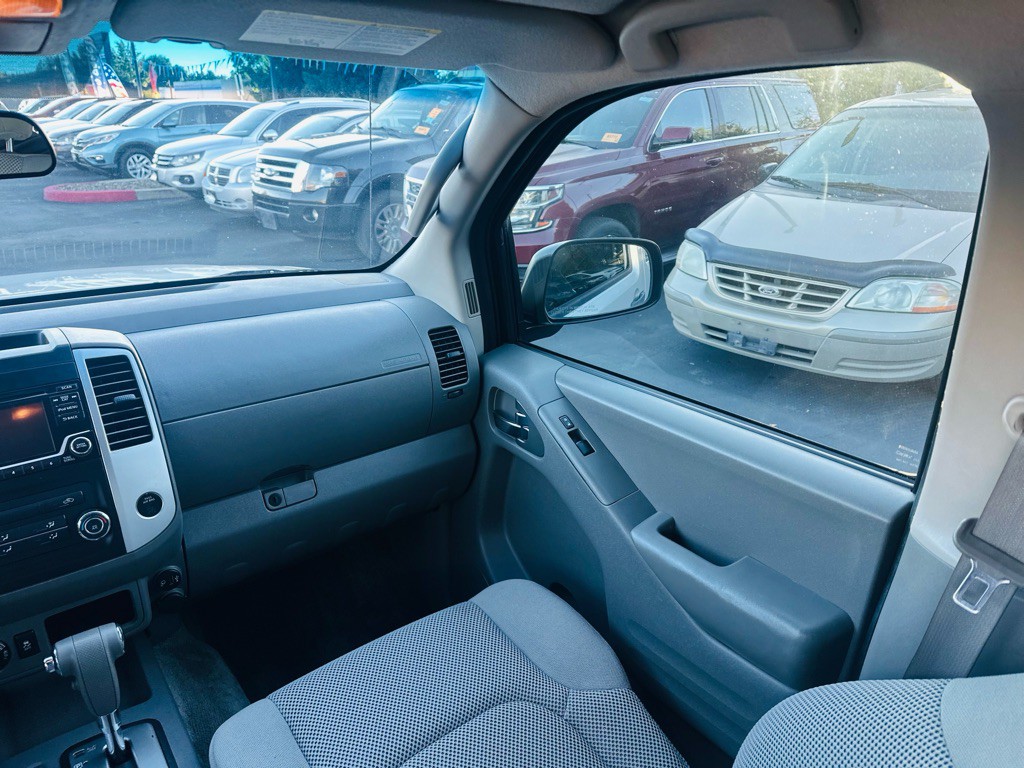 2018 Nissan Frontier Image 13