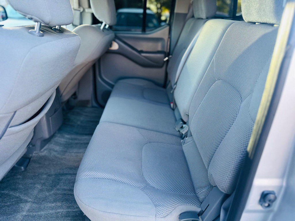 2018 Nissan Frontier Image 15