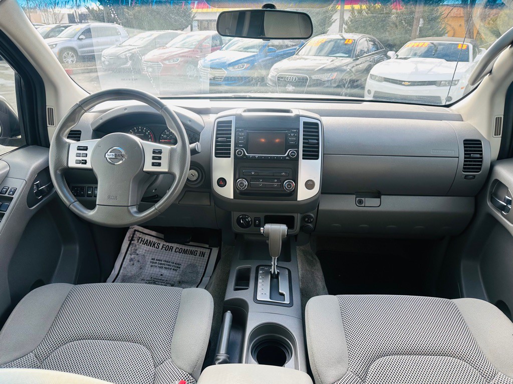 2018 Nissan Frontier Image 9