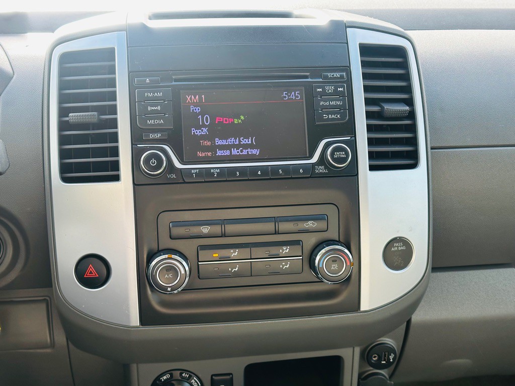 2018 Nissan Frontier Image 12