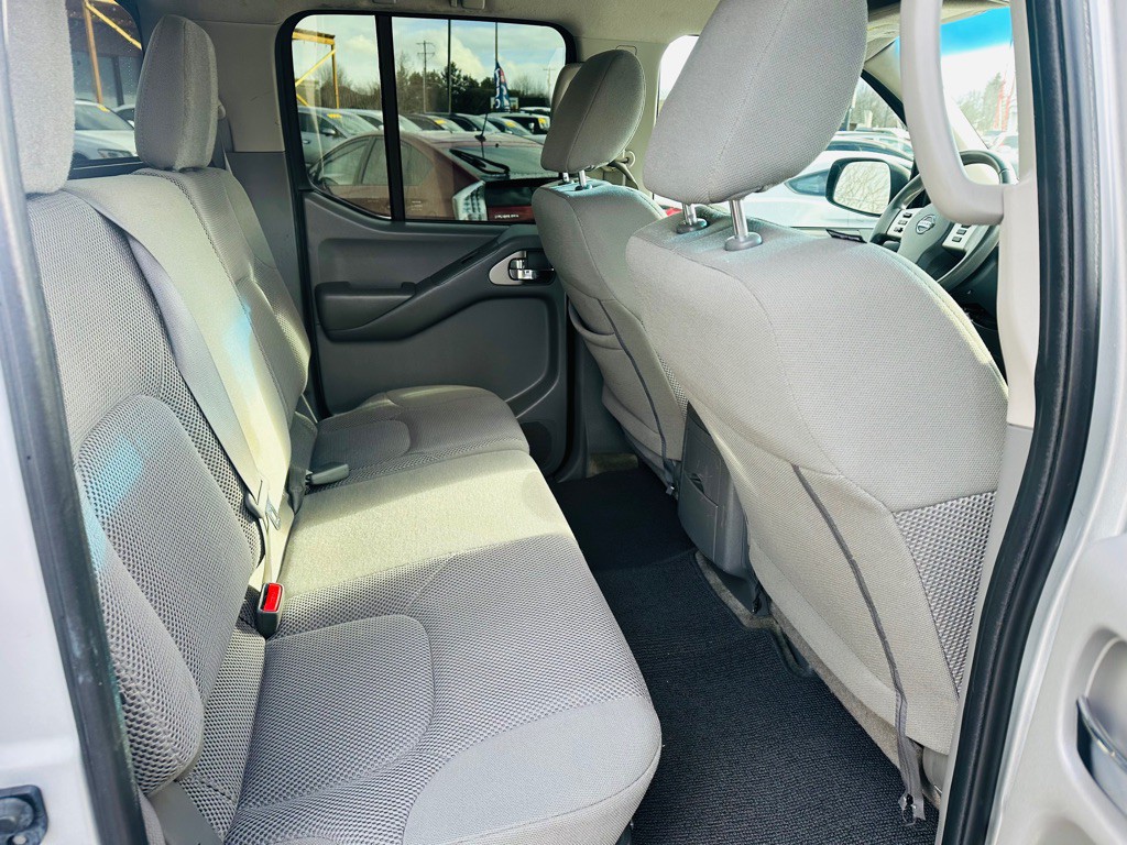 2018 Nissan Frontier Image 19