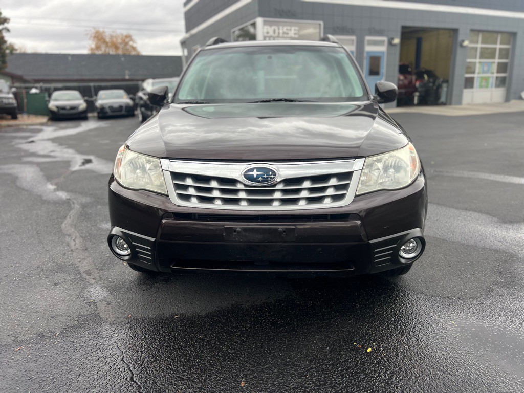 2013 Subaru Forester Image 2