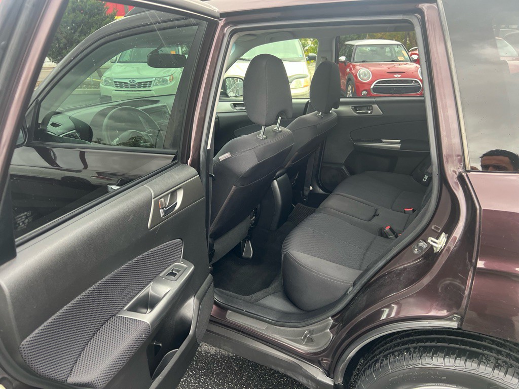 2013 Subaru Forester Image 14