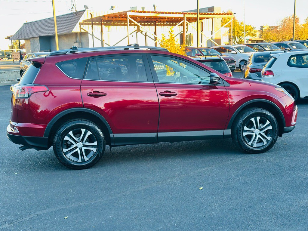 2018 Toyota Rav4 Image 8