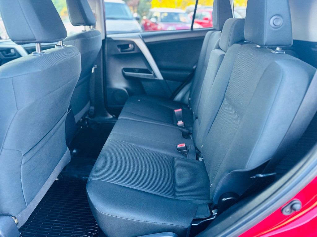 2018 Toyota Rav4 Image 17