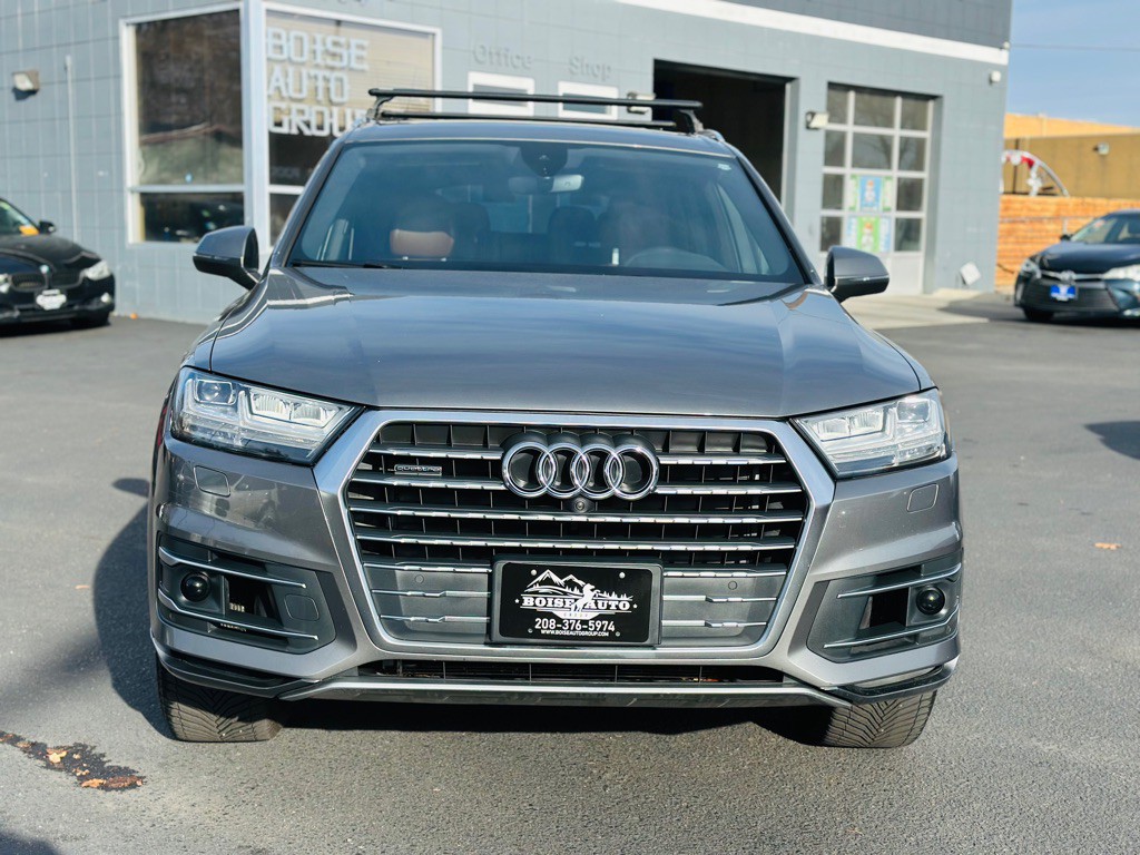 2017 Audi Q7 Image 2