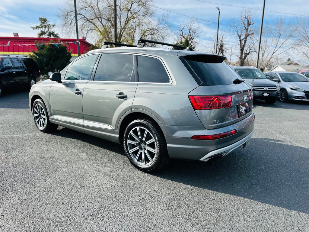 2017 Audi Q7 Image 5