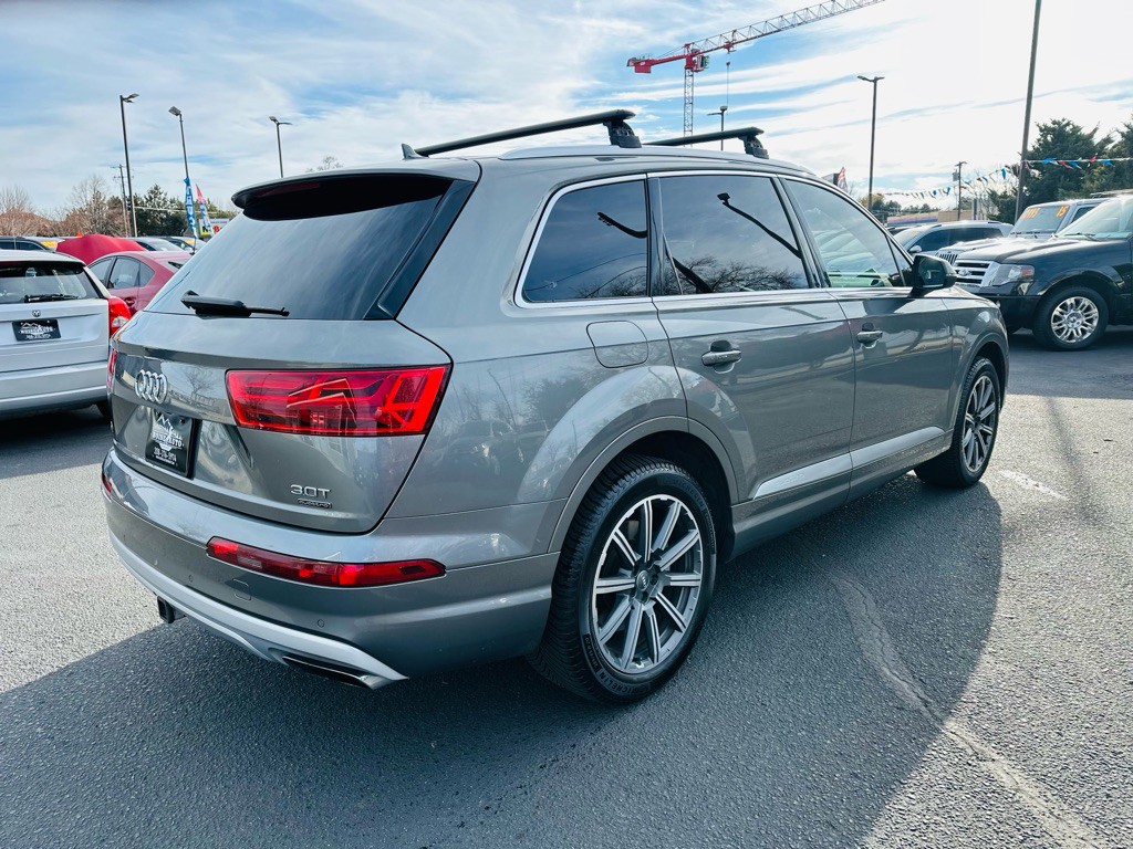 2017 Audi Q7 Image 7