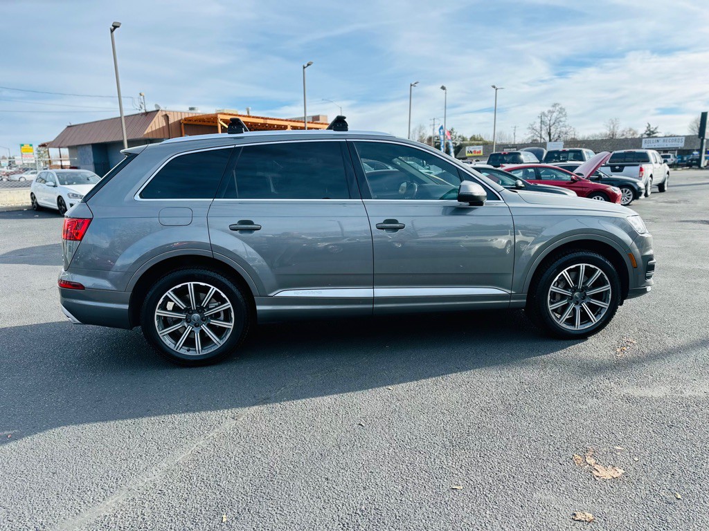 2017 Audi Q7 Image 8