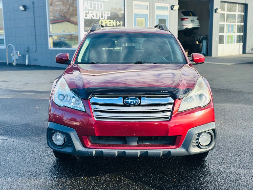 2014 Subaru Outback Image 2