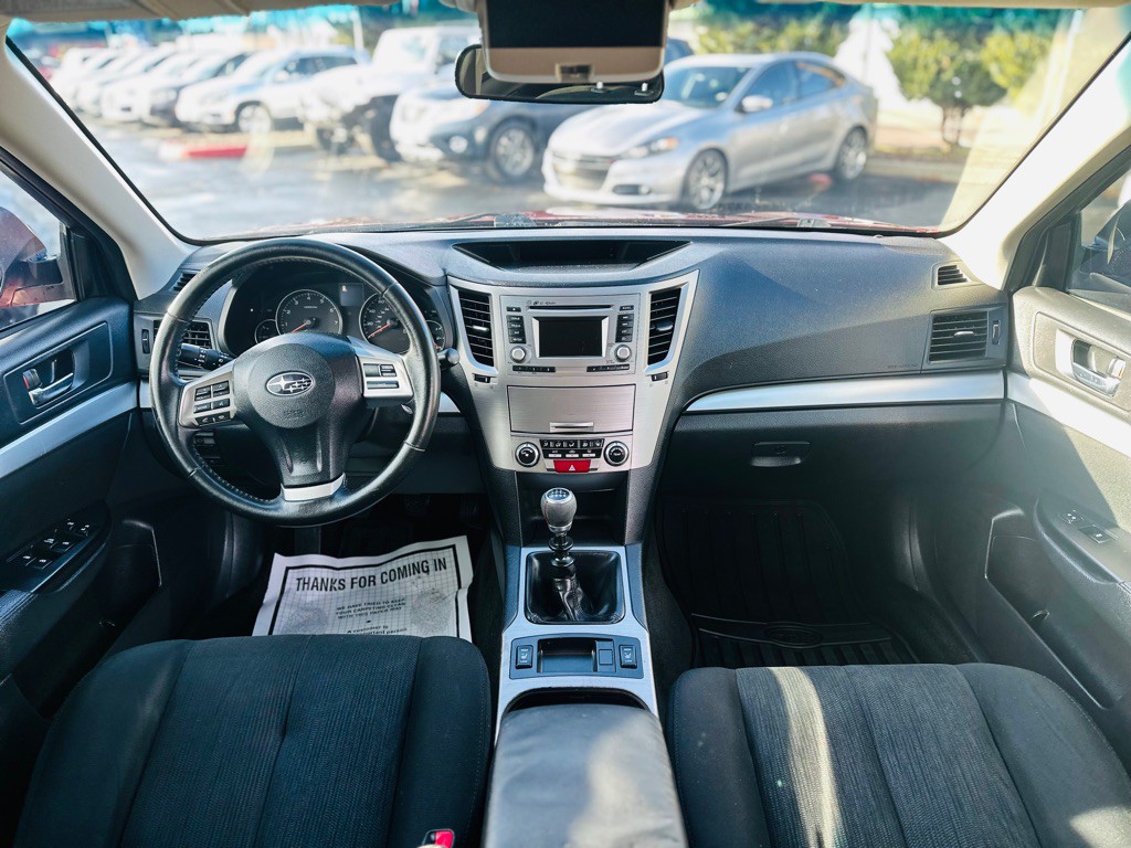 2014 Subaru Outback Image 8