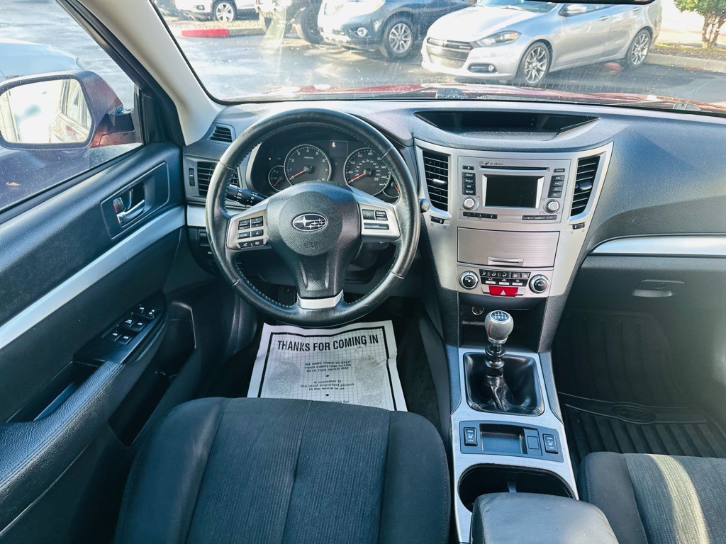 2014 Subaru Outback Image 9