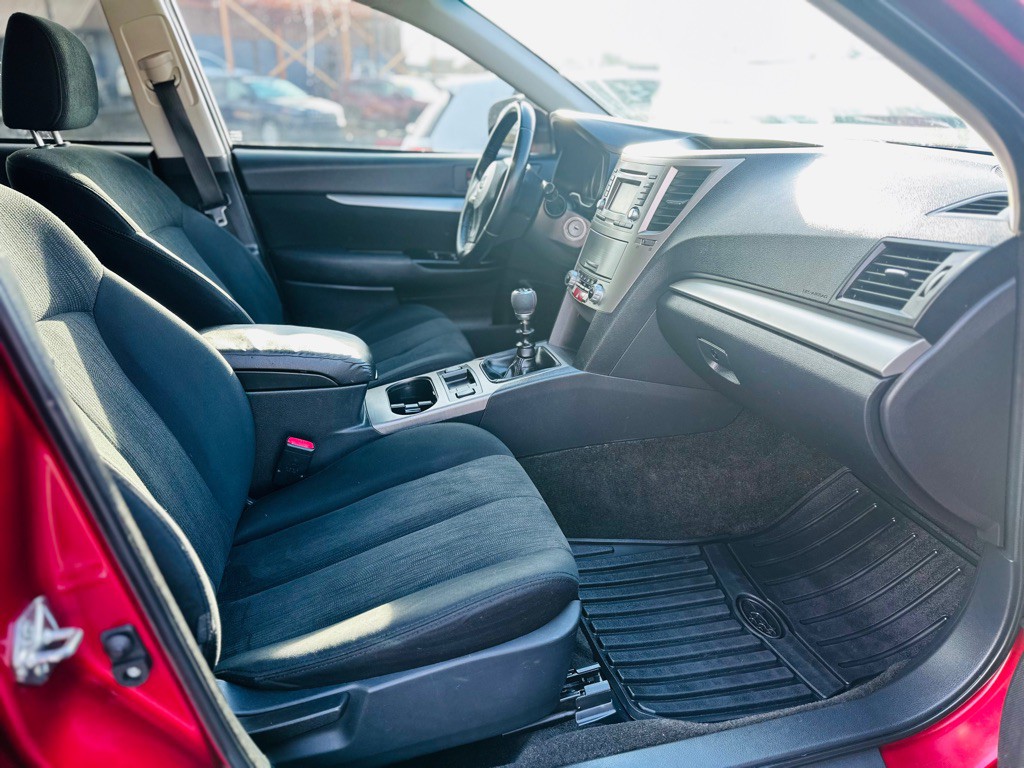 2014 Subaru Outback Image 14