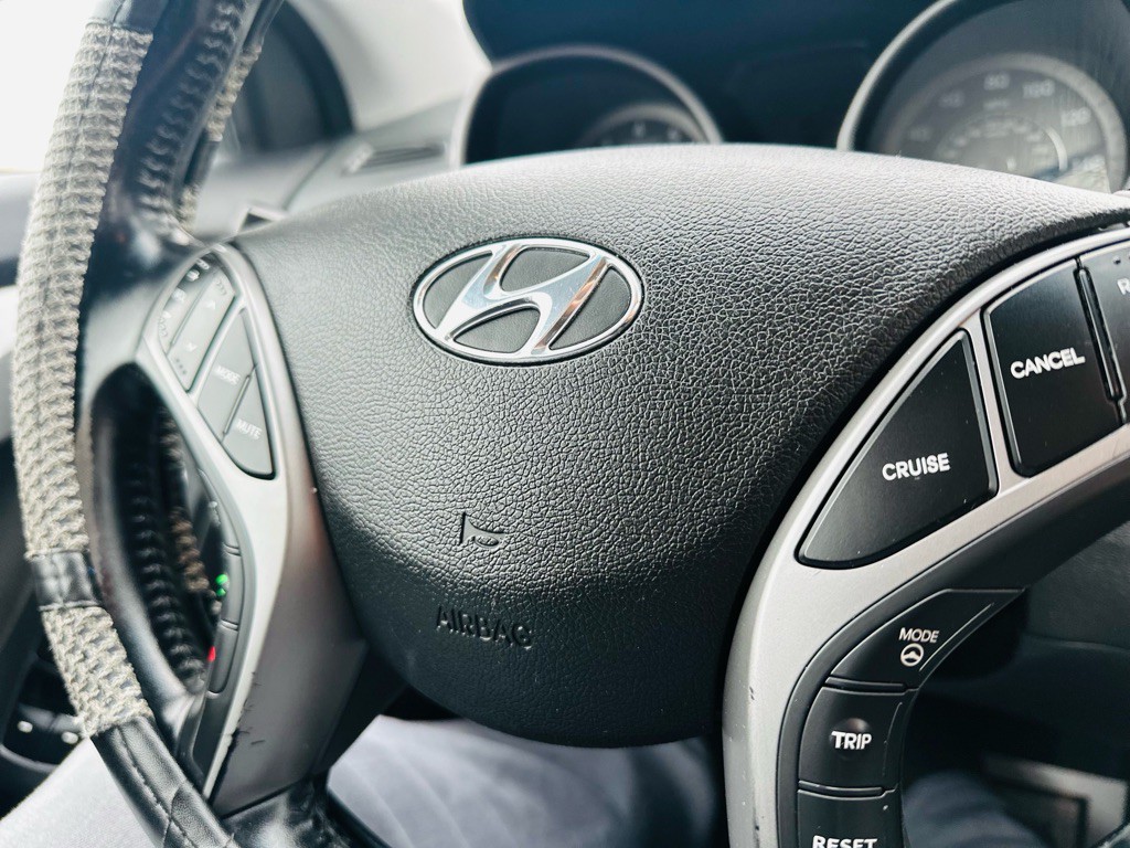 2014 Hyundai Elantra Image 13