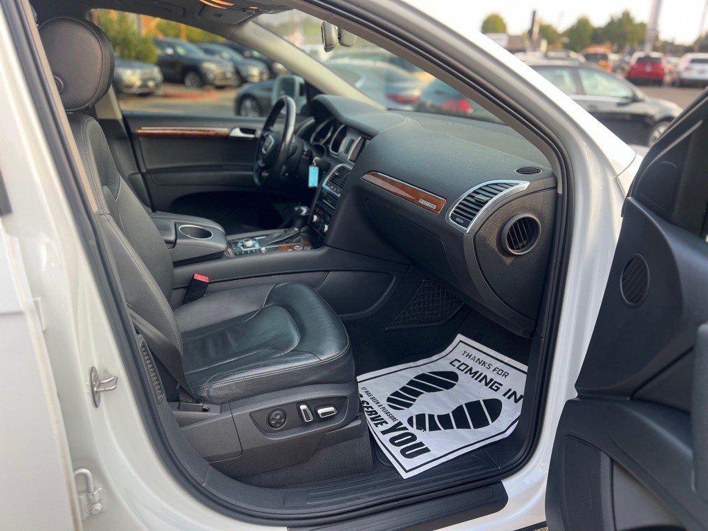 2015 Audi Q7 Image 9