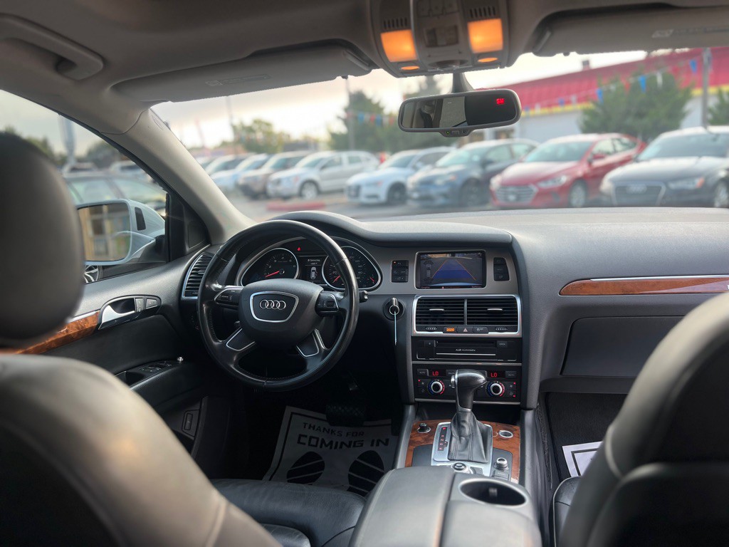 2015 Audi Q7 Image 11