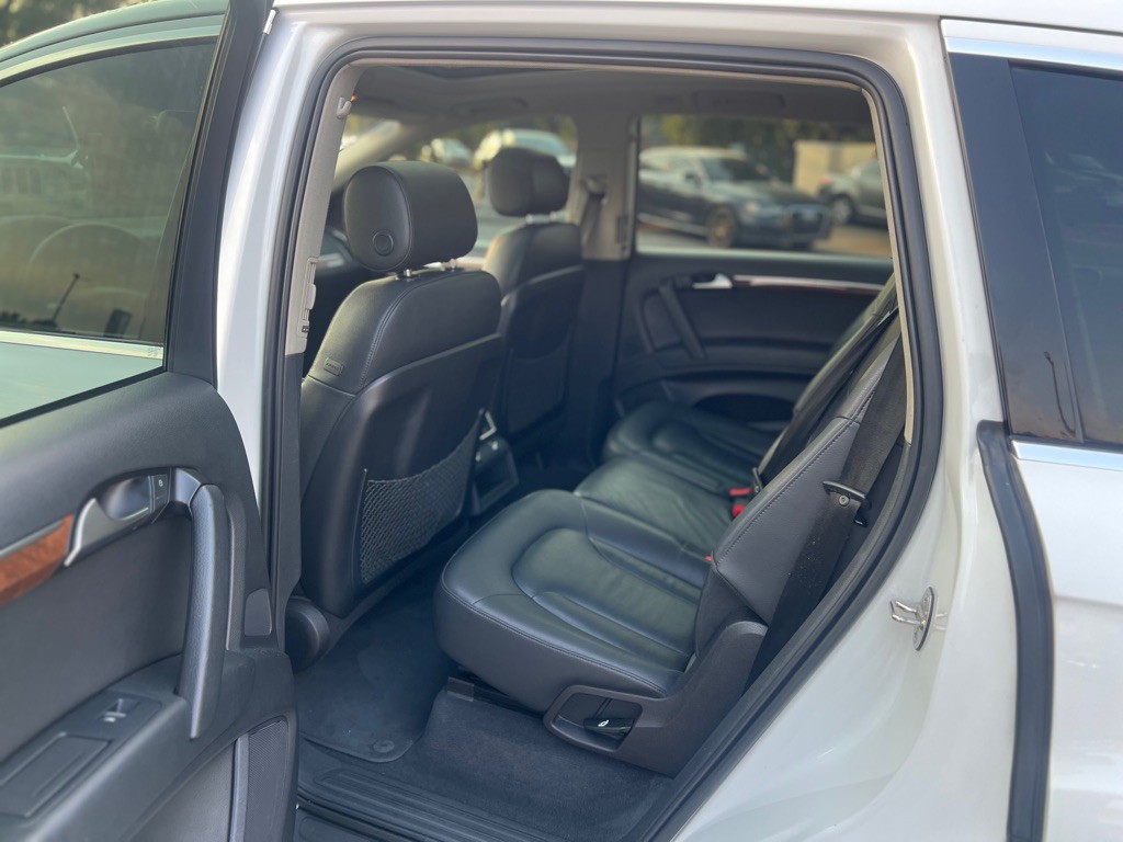 2015 Audi Q7 Image 15