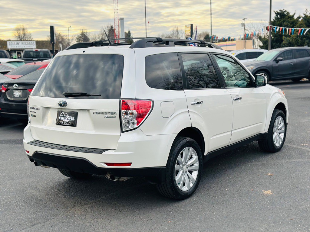 2011 Subaru Forester Image 7