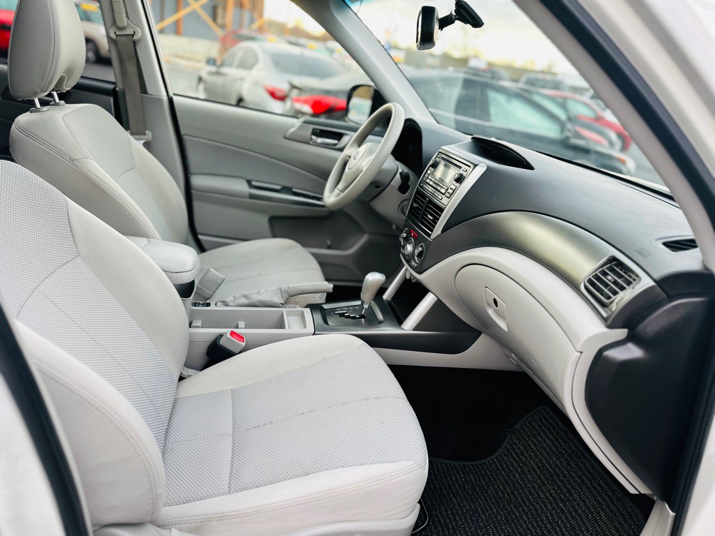 2011 Subaru Forester Image 15