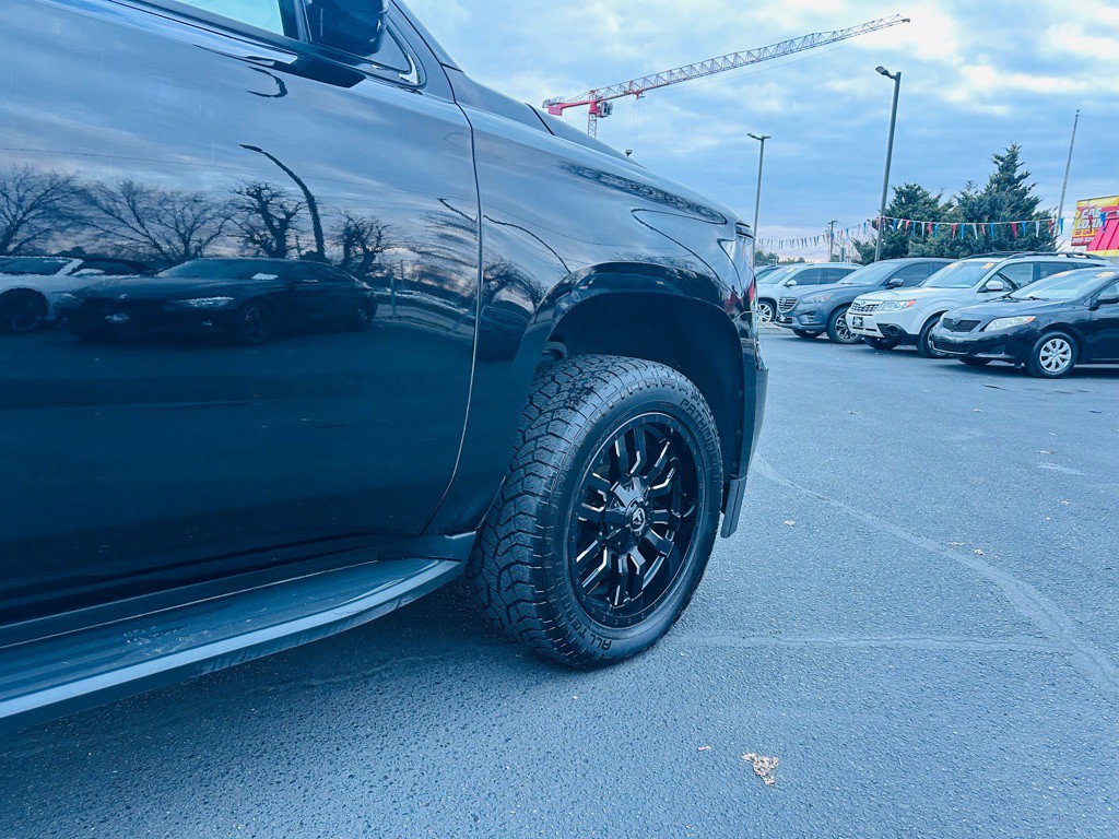 2019 Chevrolet Tahoe Image 9