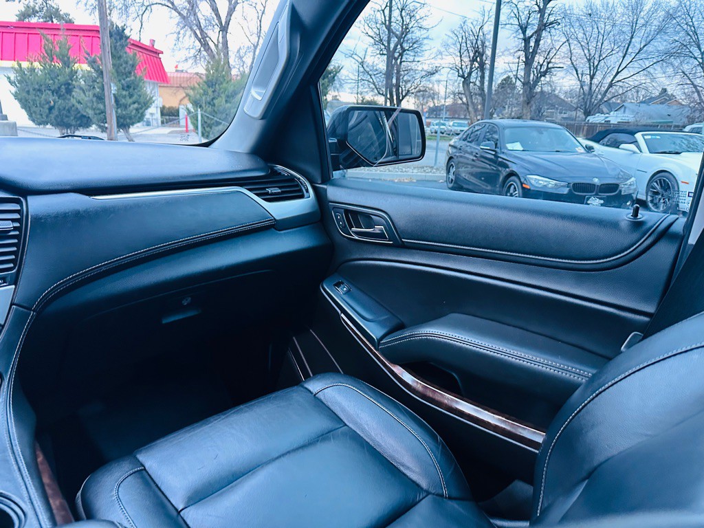 2019 Chevrolet Tahoe Image 16