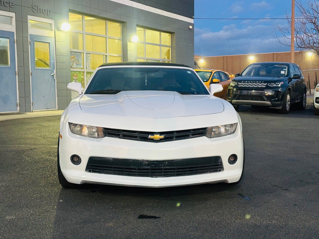 2015 Chevrolet Camaro Image 2
