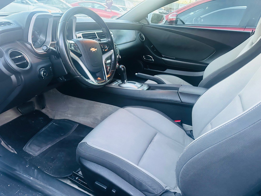 2015 Chevrolet Camaro Image 12