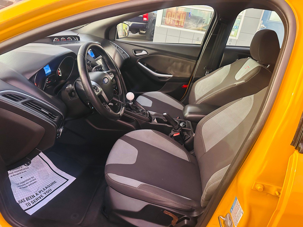 2013 Ford Focus Image 16