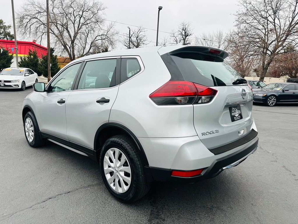 2019 Nissan Rogue Image 5