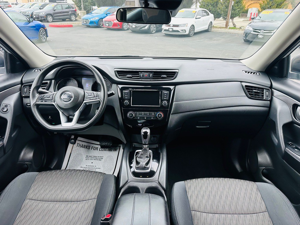 2019 Nissan Rogue Image 9