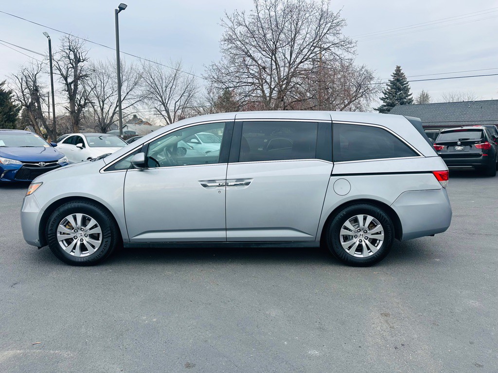 2016 Honda Odyssey Image 4