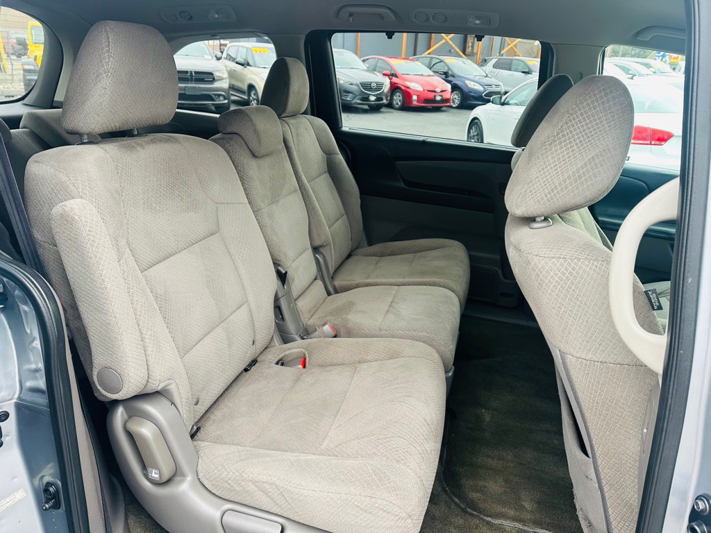 2016 Honda Odyssey Image 18