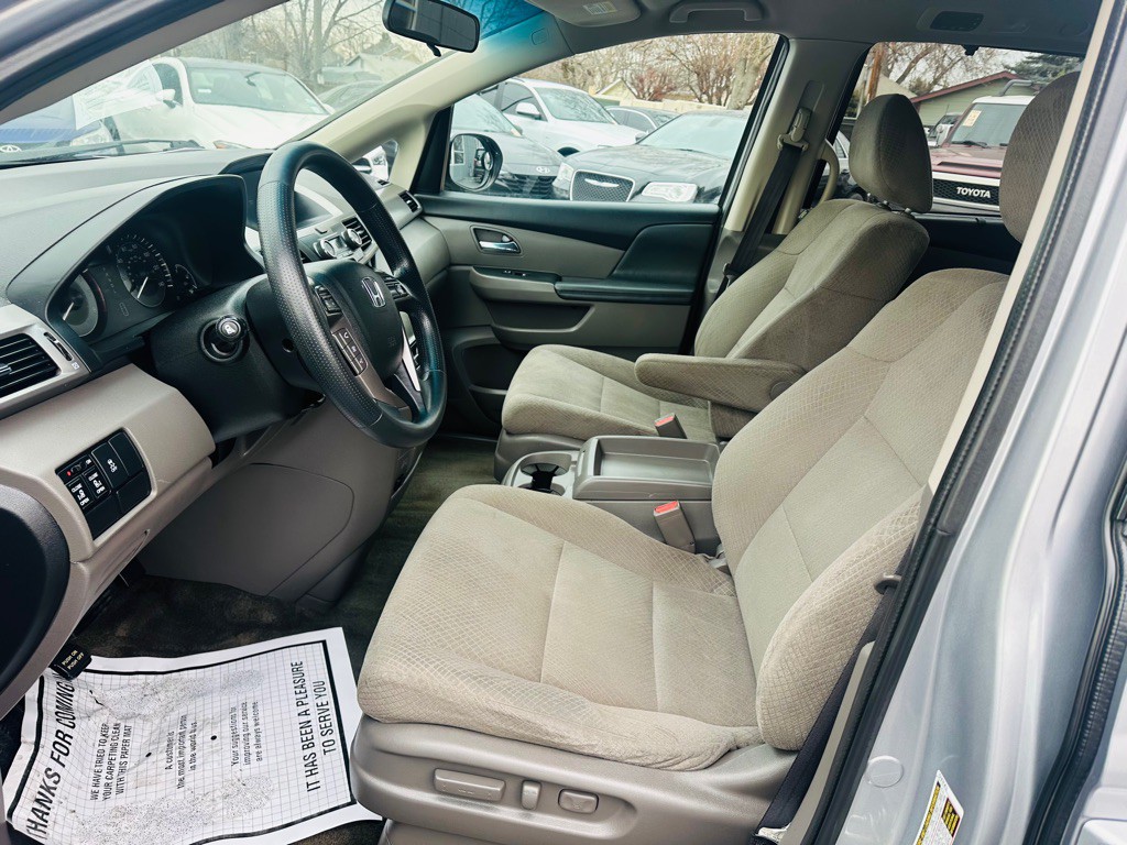 2016 Honda Odyssey Image 21