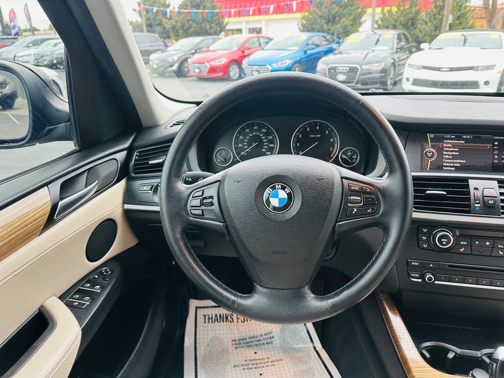 2011 BMW X3 Image 11