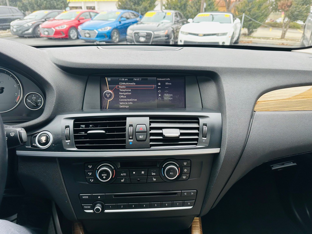 2011 BMW X3 Image 12