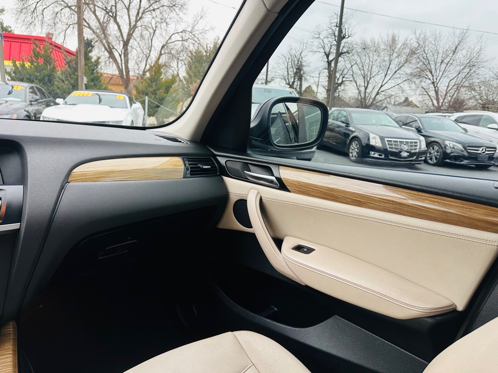 2011 BMW X3 Image 16