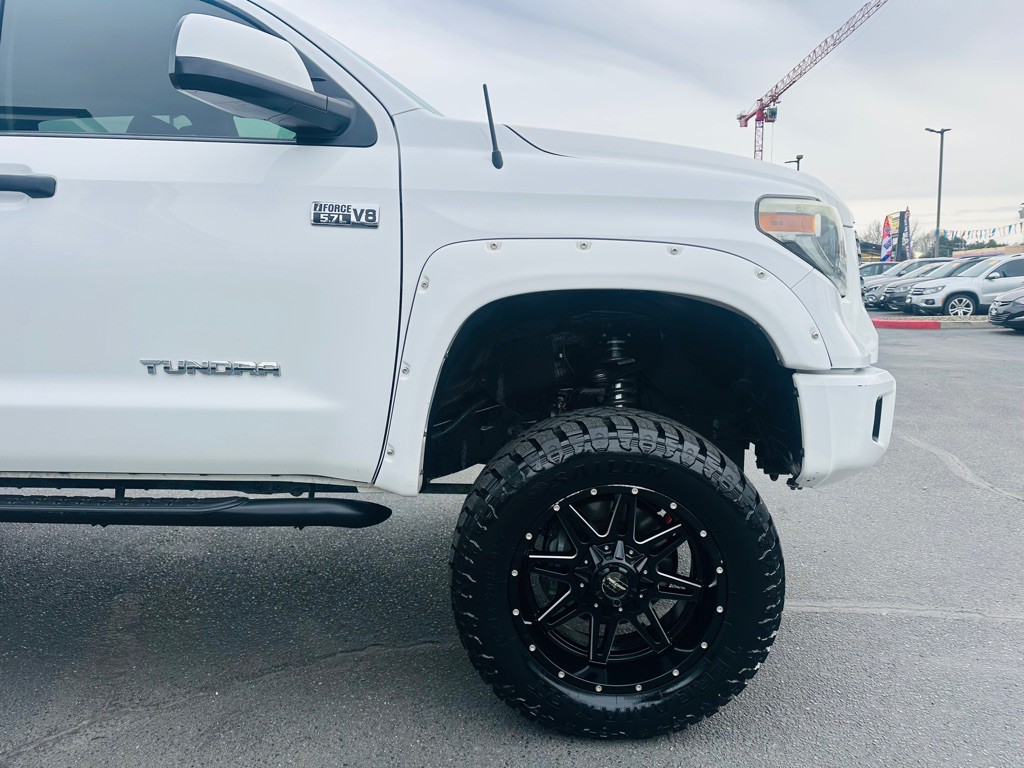 2018 Toyota Tundra Image 9