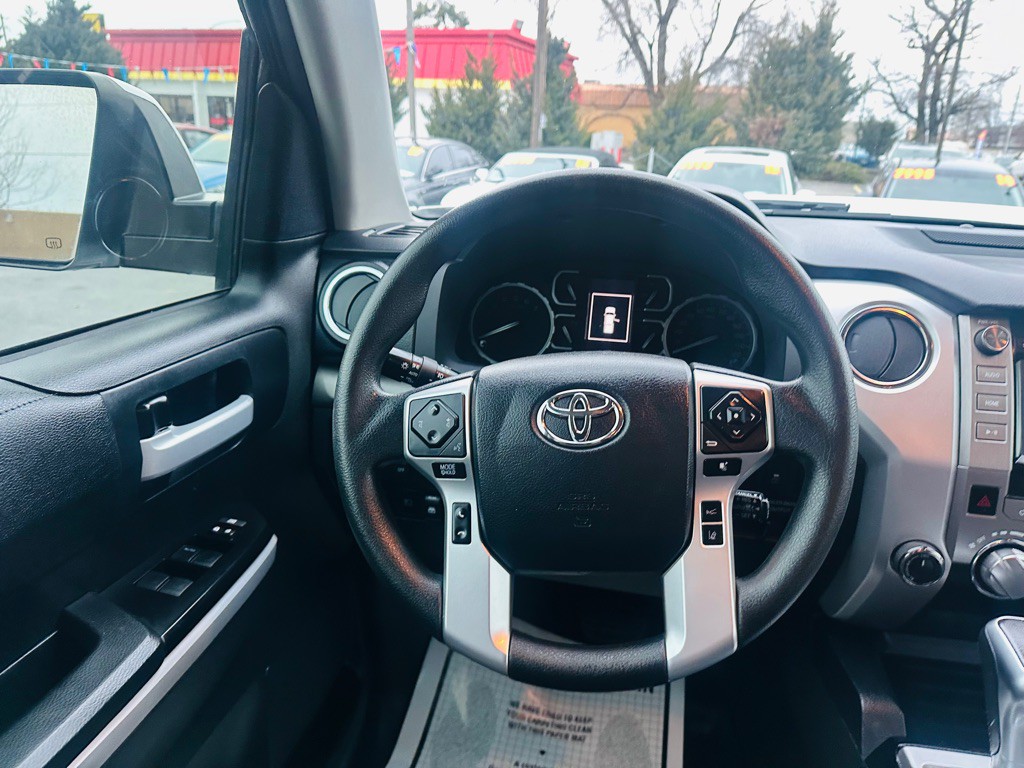 2018 Toyota Tundra Image 12