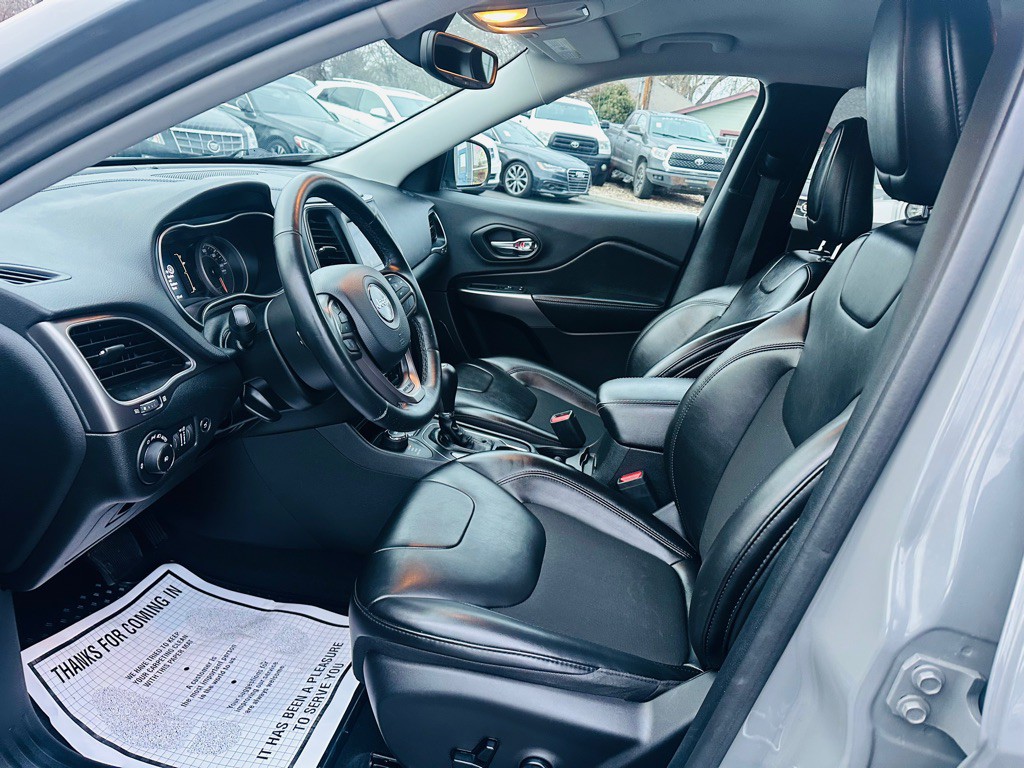 2020 Jeep Cherokee Image 19