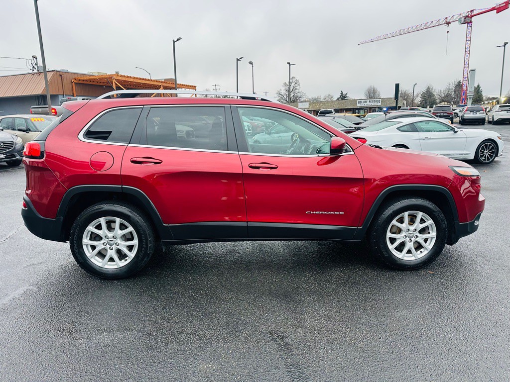 2016 Jeep Cherokee Image 8