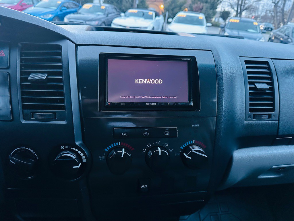 2010 Toyota Tundra Image 12