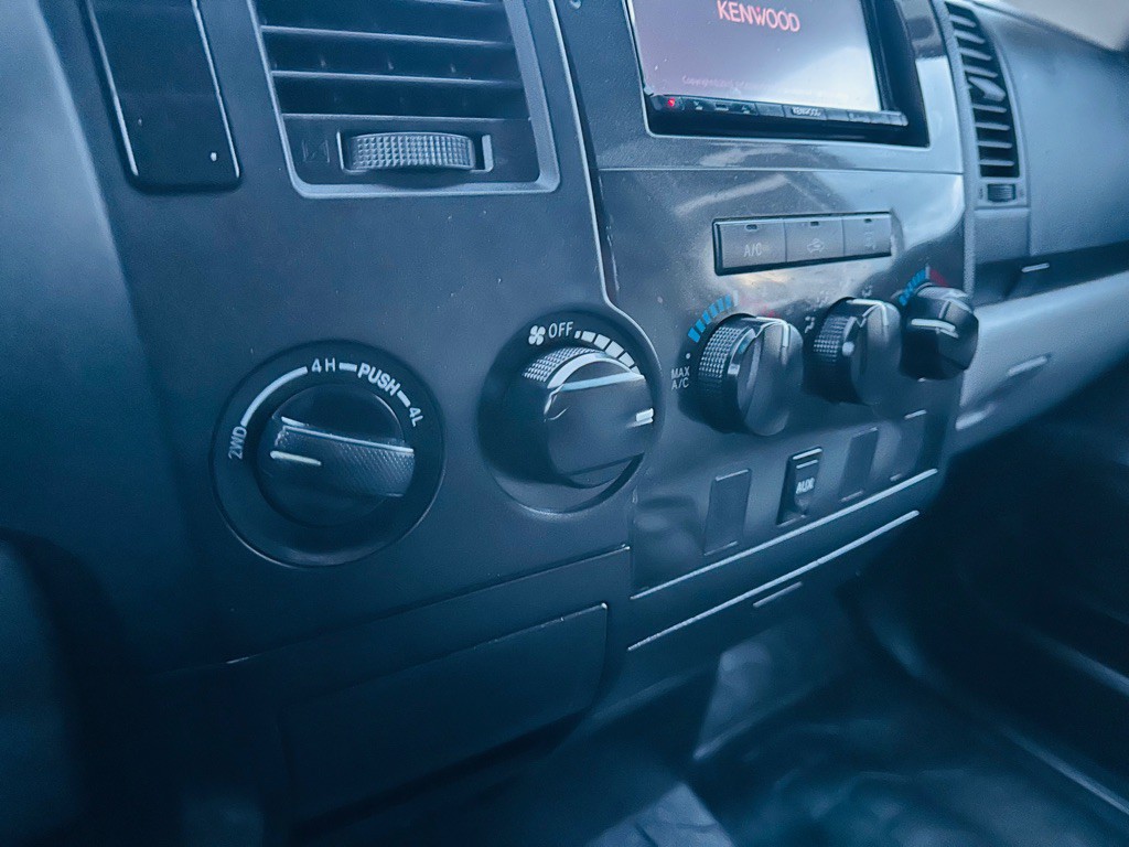 2010 Toyota Tundra Image 13