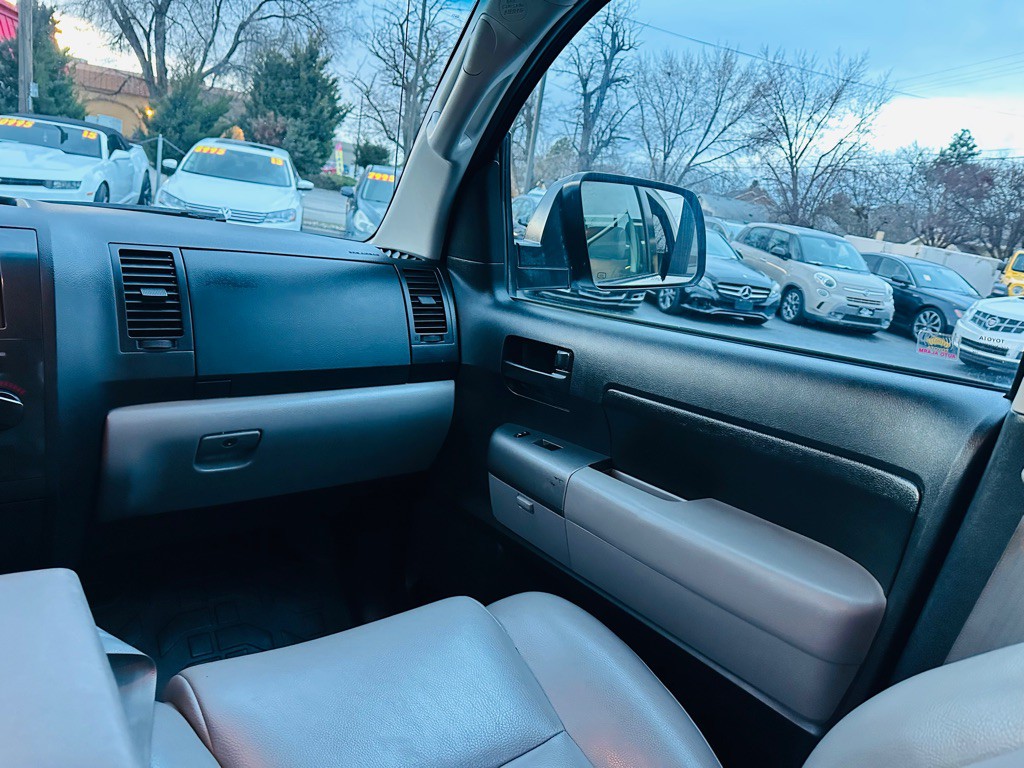2010 Toyota Tundra Image 15