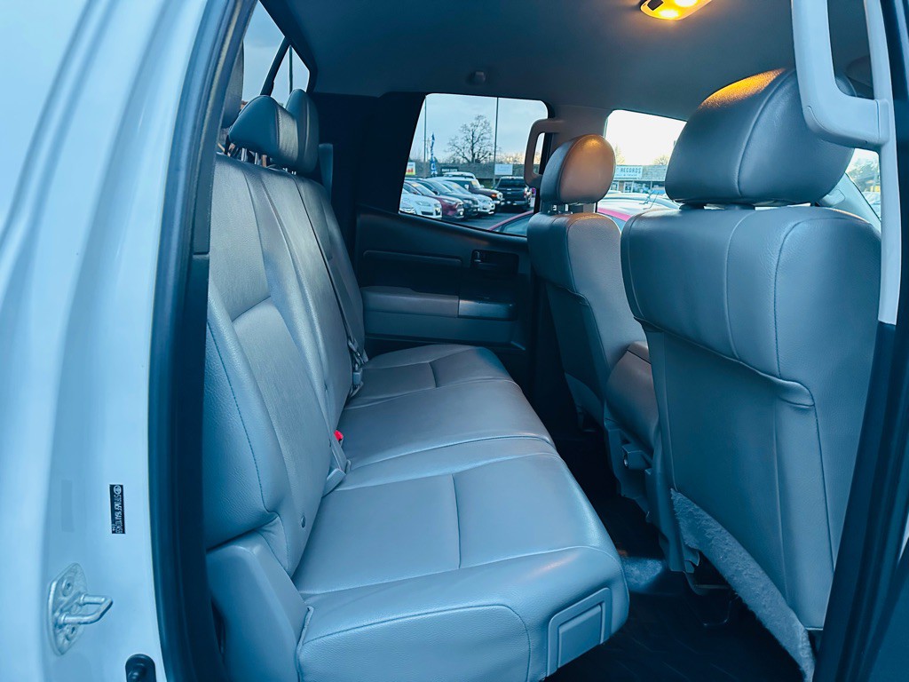 2010 Toyota Tundra Image 17