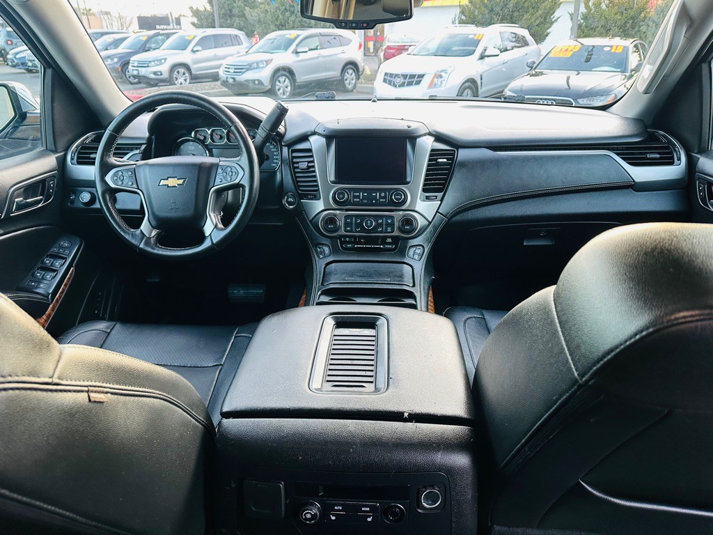 2018 Chevrolet Suburban Image 9