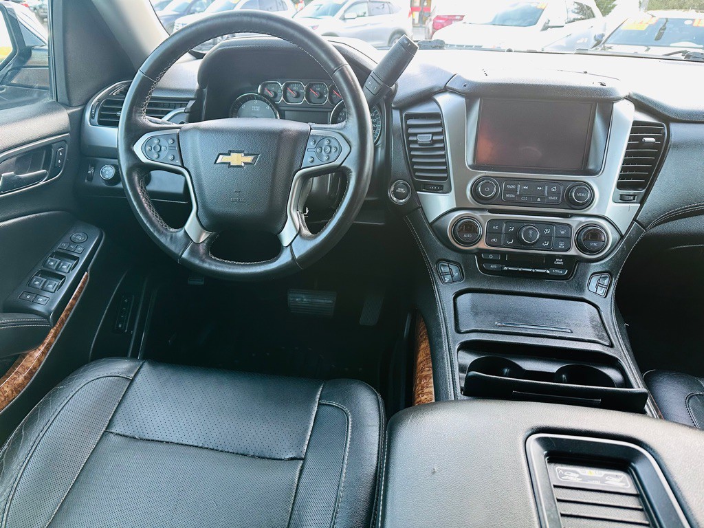 2018 Chevrolet Suburban Image 10