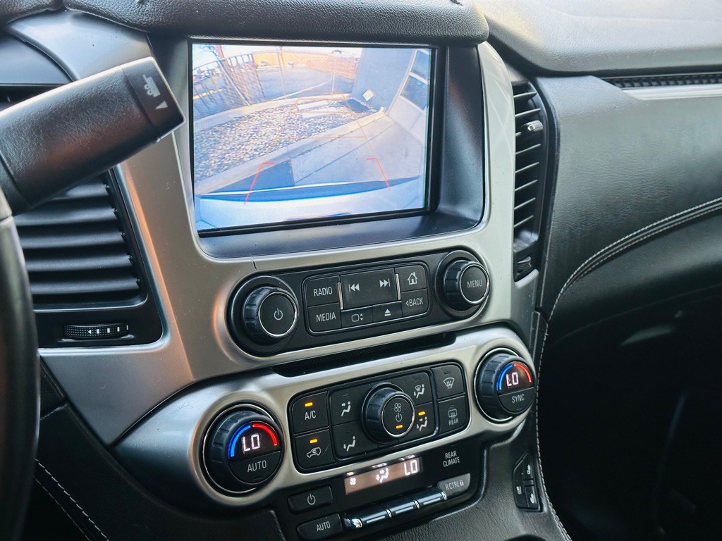 2018 Chevrolet Suburban Image 14