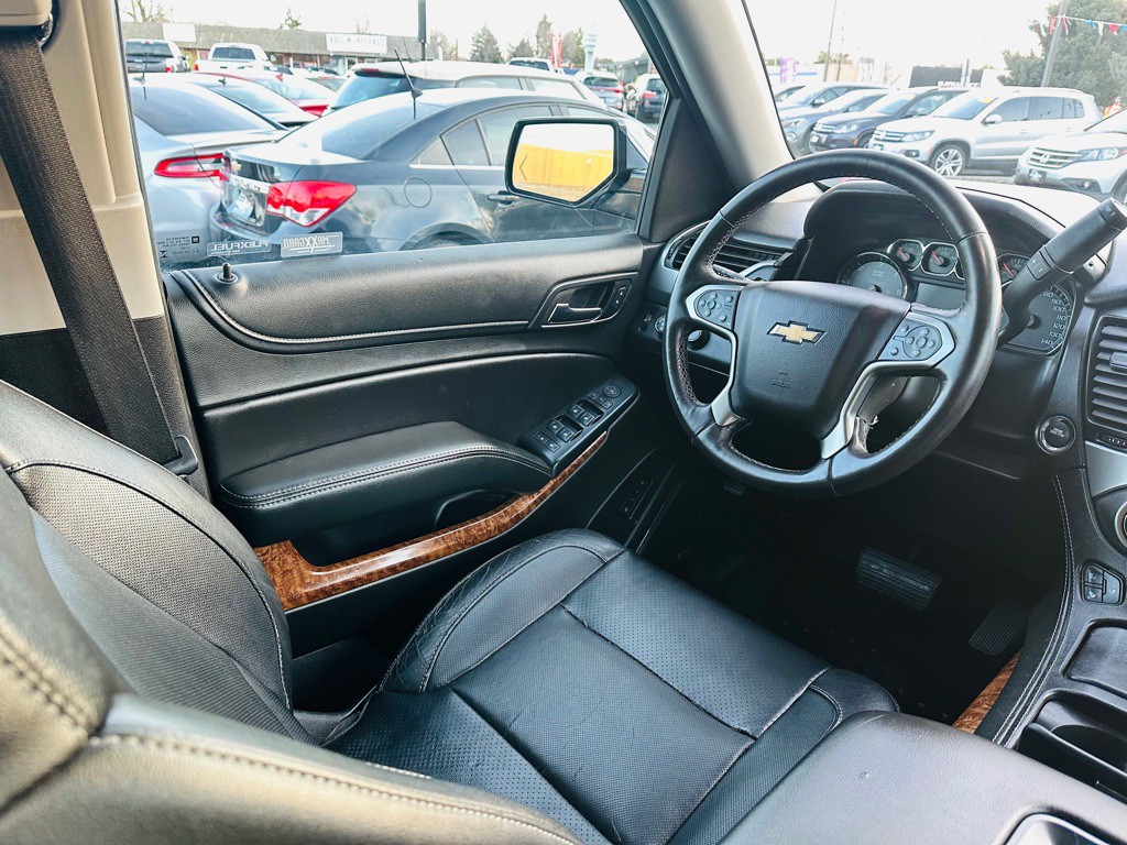 2018 Chevrolet Suburban Image 17