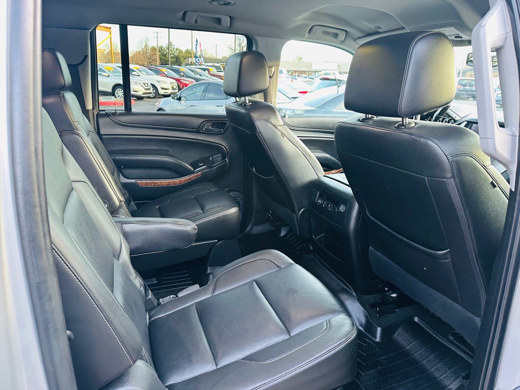 2018 Chevrolet Suburban Image 19
