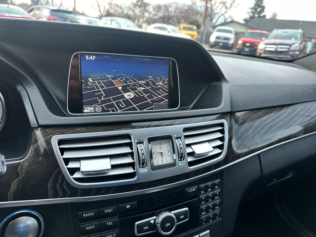 2014 Mercedes-Benz E-Class Image 19